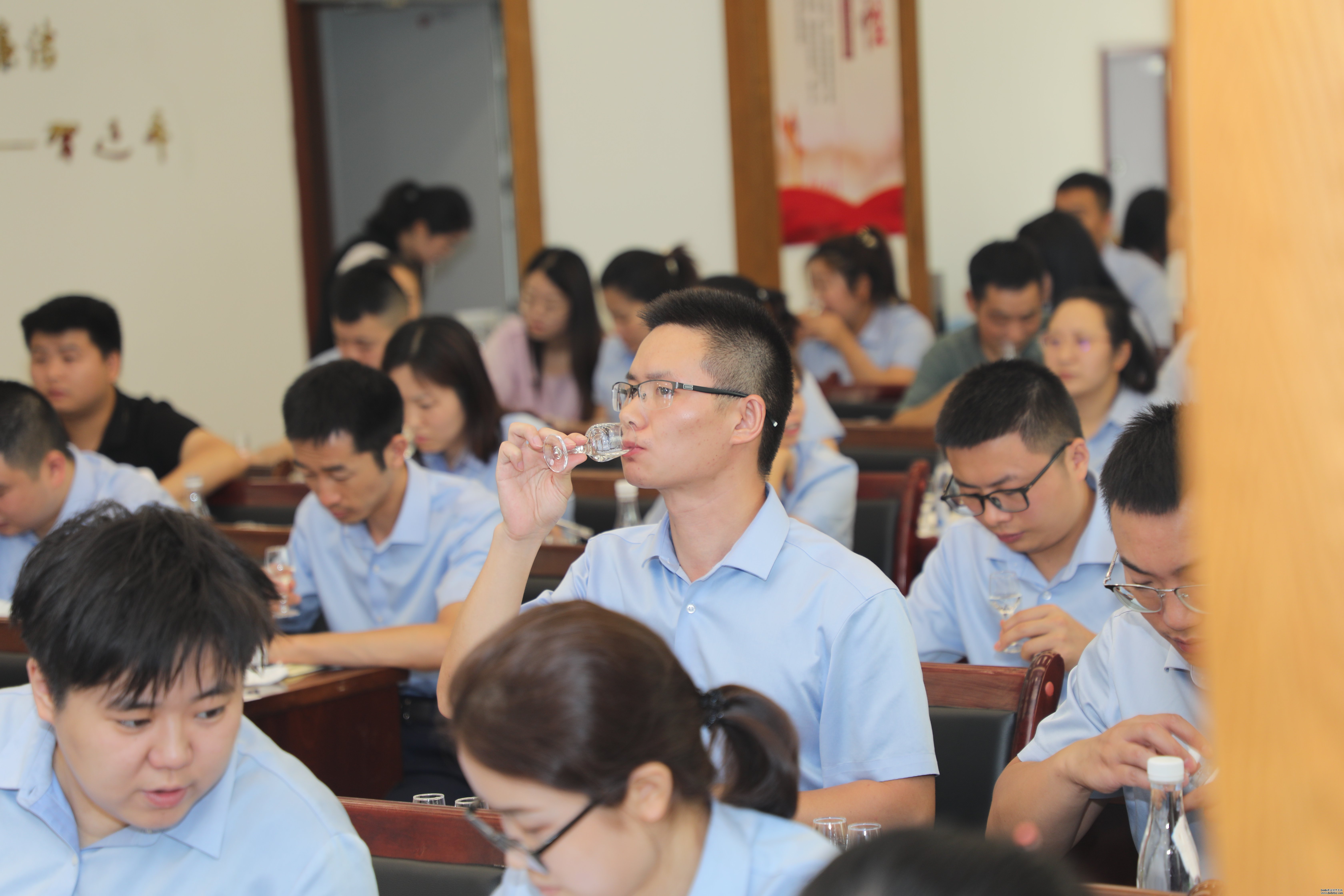 仁怀酱酒集团首期白酒品评培训开课(图3)