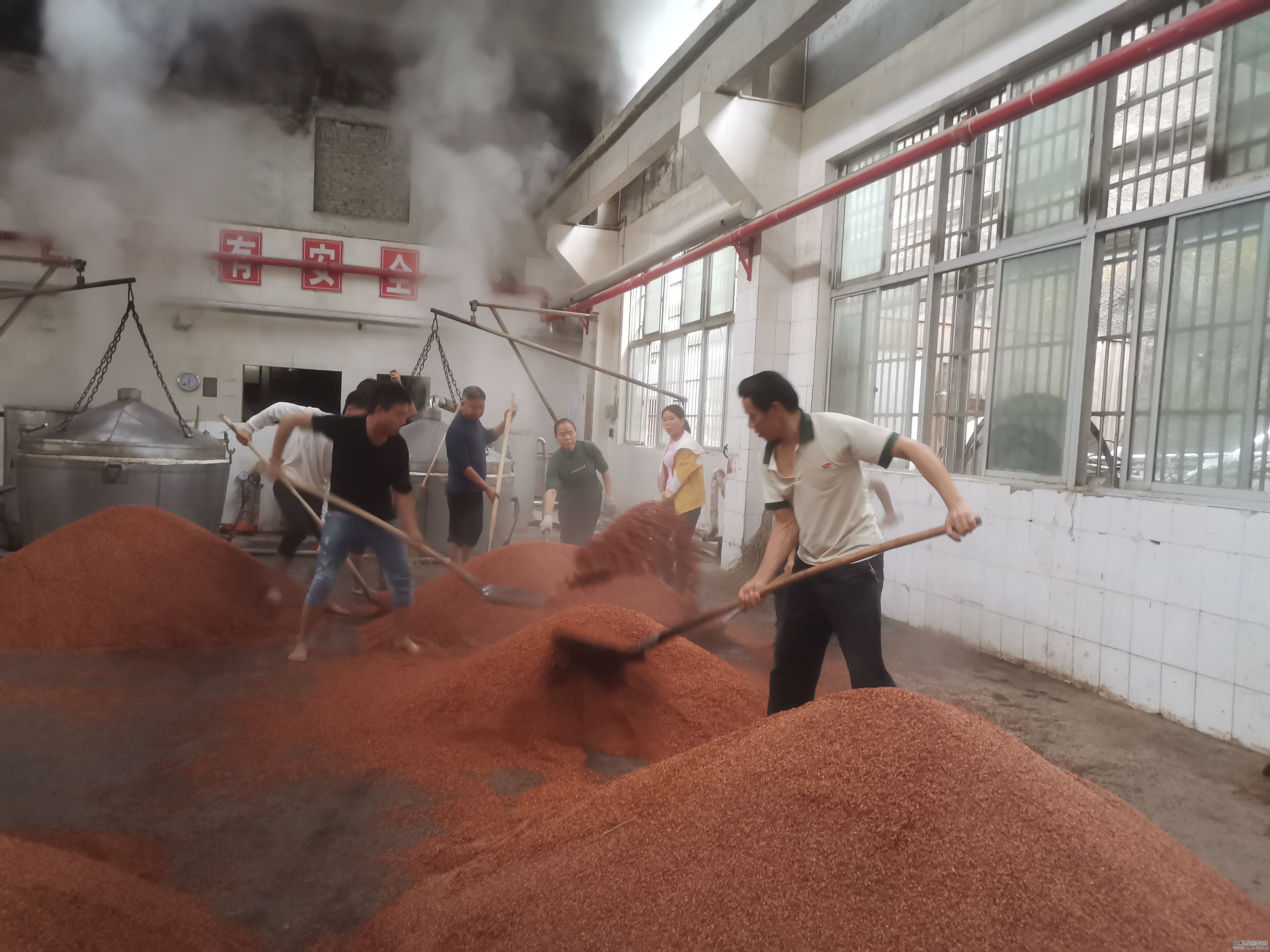 又到下沙时！中国酱香白酒核心产区（仁怀）酒企取水煮新酒(图7)