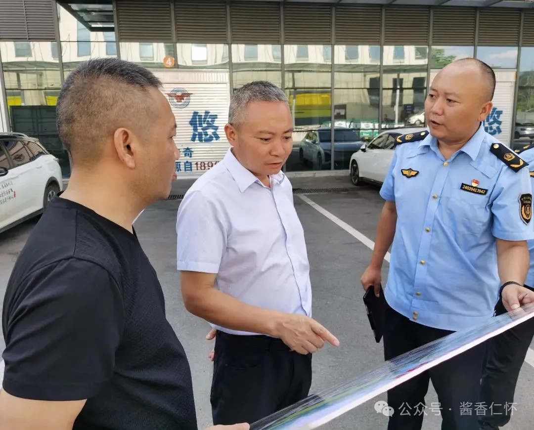 陈清松到茅台镇走访调研白酒生产企业(图4)