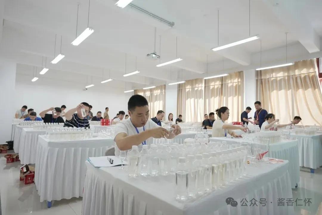 第三届中国白酒酒体设计大赛贵州省选拔赛启动(图3)