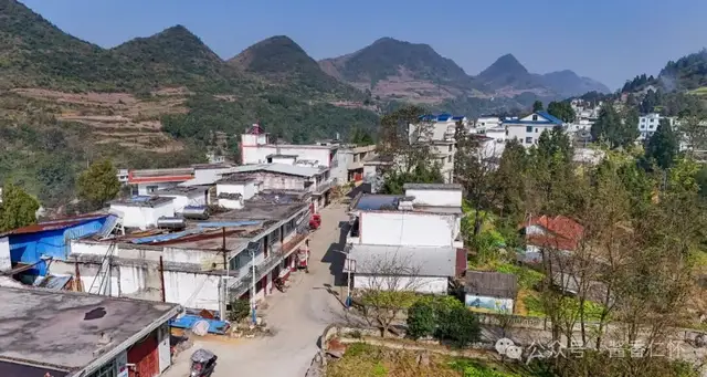 【寻仁迹】地处川黔交界的“长坝槽”(图1) 【寻仁迹】地处川黔交界的“长坝槽”(图1)