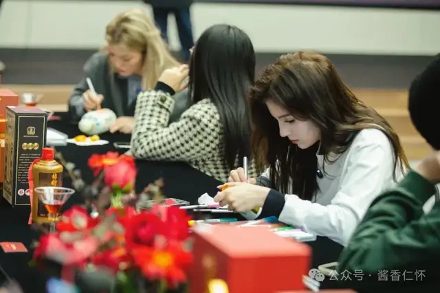 “地标非遗宴”首秀“吃货季”贵州站活动(图5) “地标非遗宴”首秀“吃货季”贵州站活动(图5)