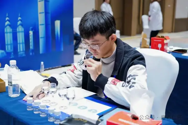 【新晋“国评”风采】汪群豪:以勤为径 从“门外汉”到国评委员(图1) 【新晋“国评”风采】汪群豪:以勤为径 从“门外汉”到国评委员(图1)