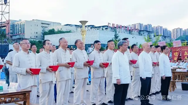 仁怀高粱归仓记:一座核心产区,如何把文化存入山河?(图2) 仁怀高粱归仓记:一座核心产区,如何把文化存入山河?(图2)